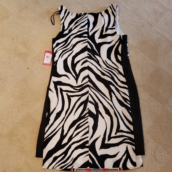 Vince Camuto Shift Dress, size 6 - Picture 3 of 6